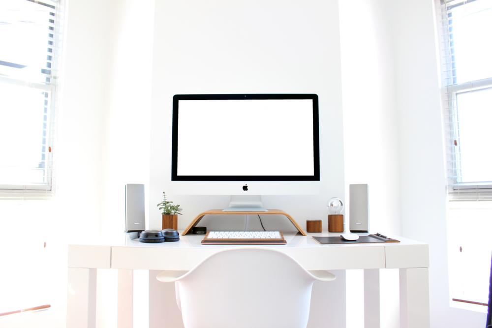 Desktop Mockup: desktop pc like in the heaven