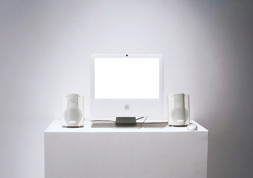 Desktop Mockup: retro desktop corner