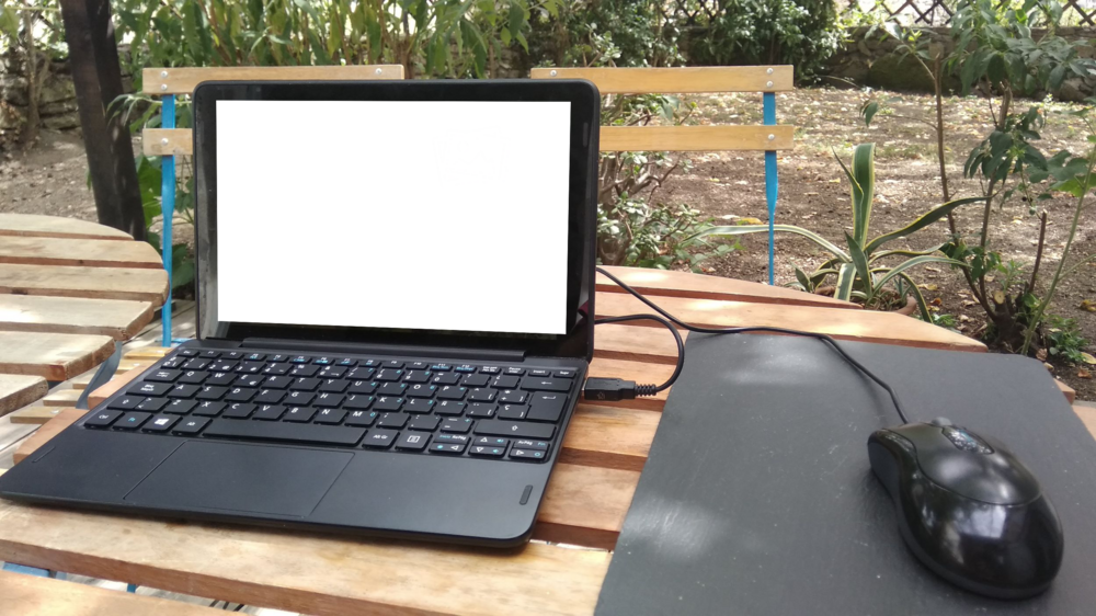 Desktop Mockup: unfit desktop
