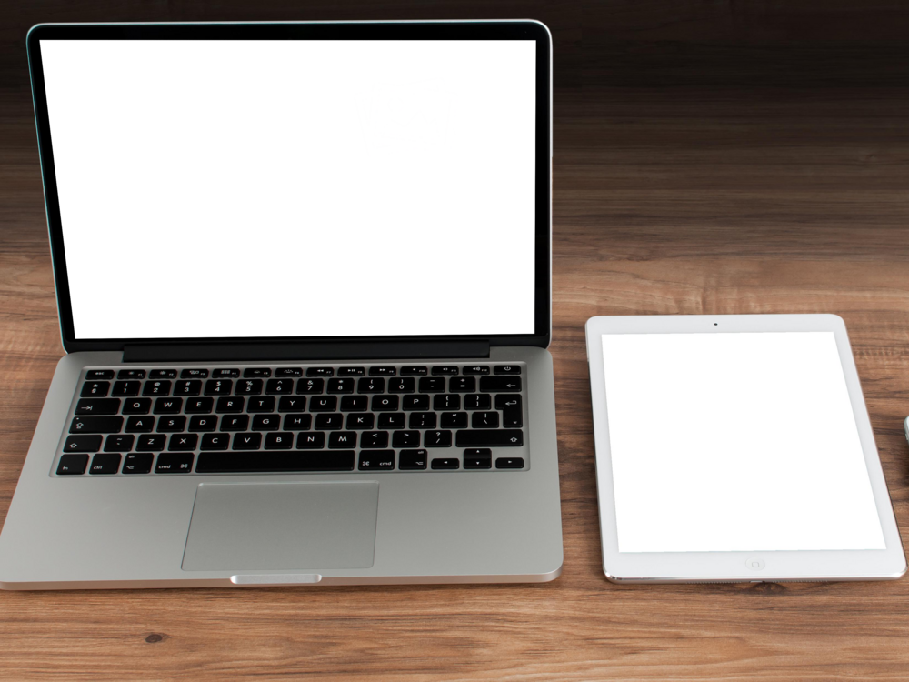 Laptop Mockup: cold laptop