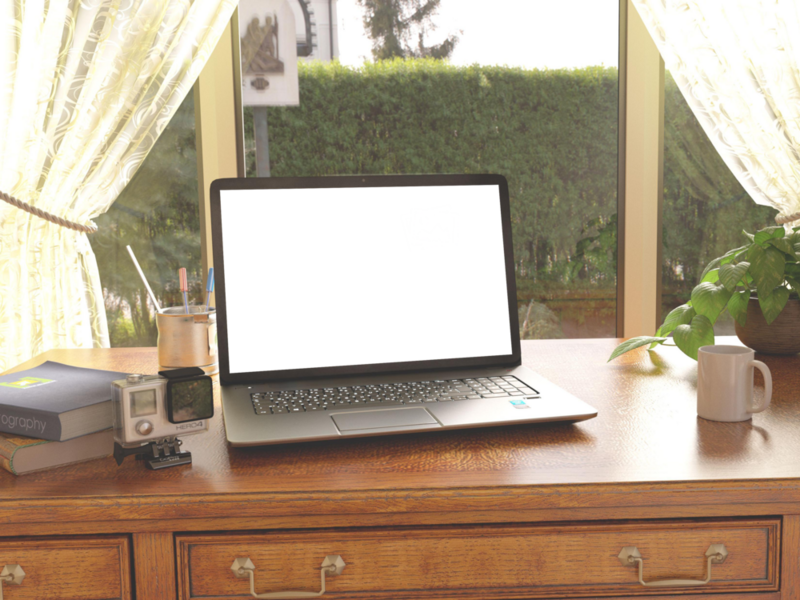 Laptop Mockup: cute laptop