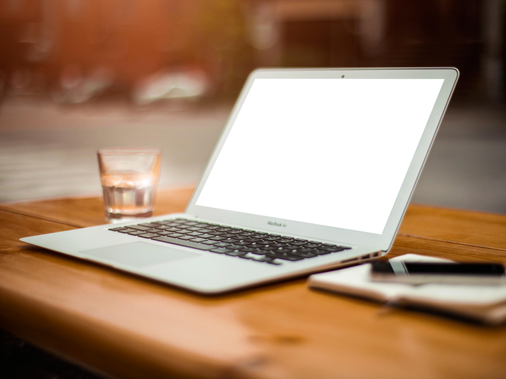 Laptop Mockup: fat laptop