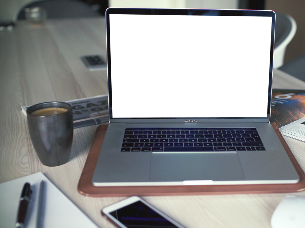 Laptop Mockup: half laptop