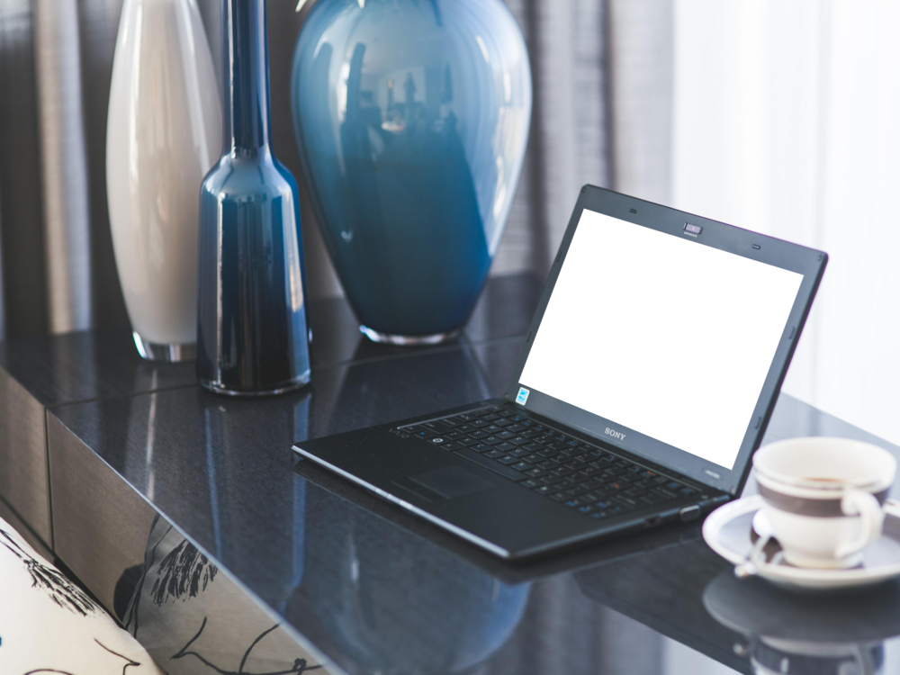 Laptop Mockup: reliable laptop