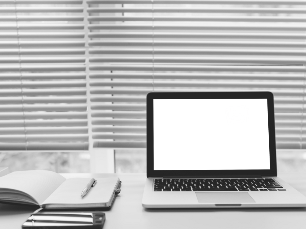 Laptop Mockup: rewarding laptop