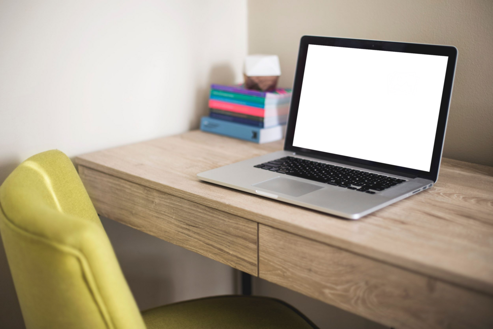 Laptop Mockup: woeful laptop