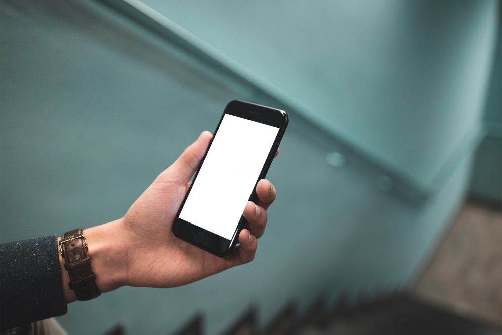 Mobile Mockup: critical mobile