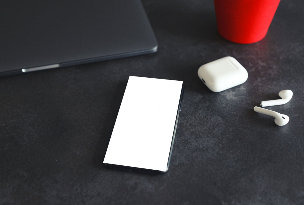 Mobile Mockup: defiant mobile