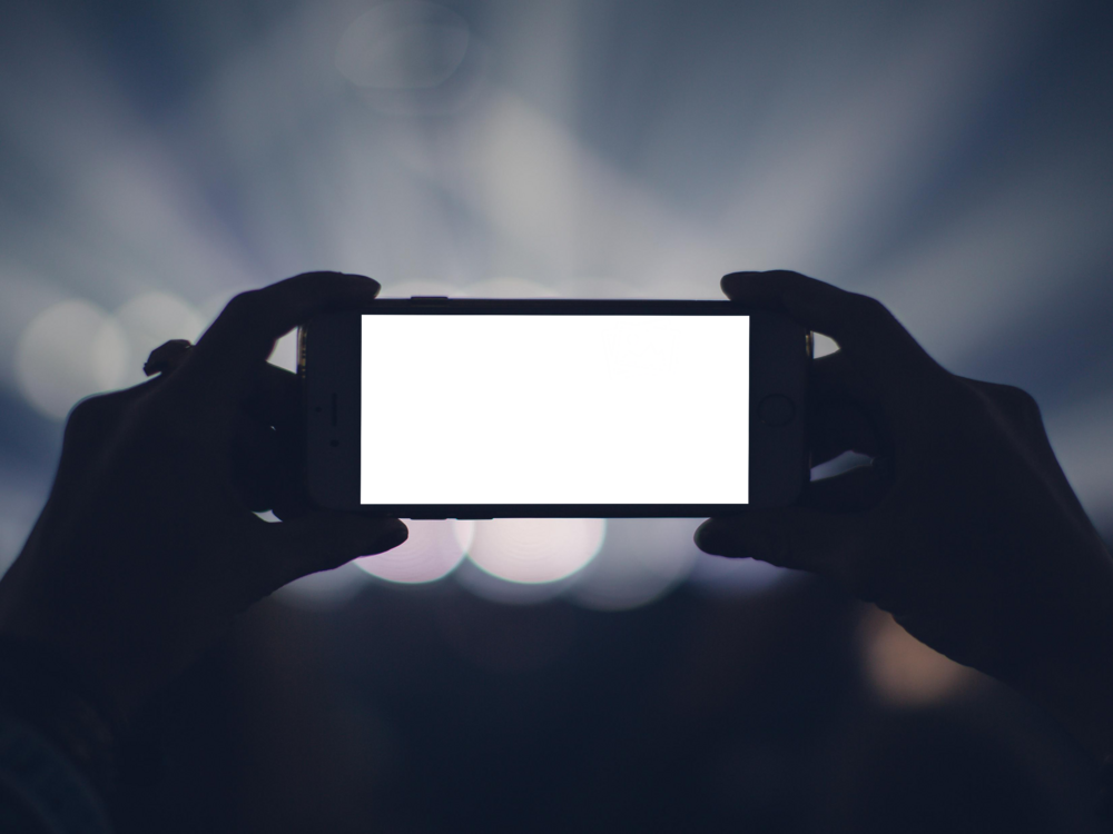 Mobile Mockup: petty mobile