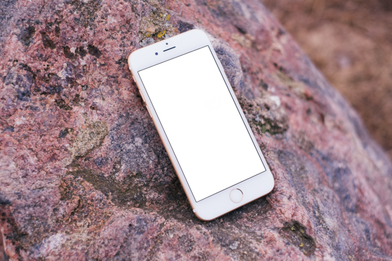 Mobile Mockup: tidy mobile on the rock