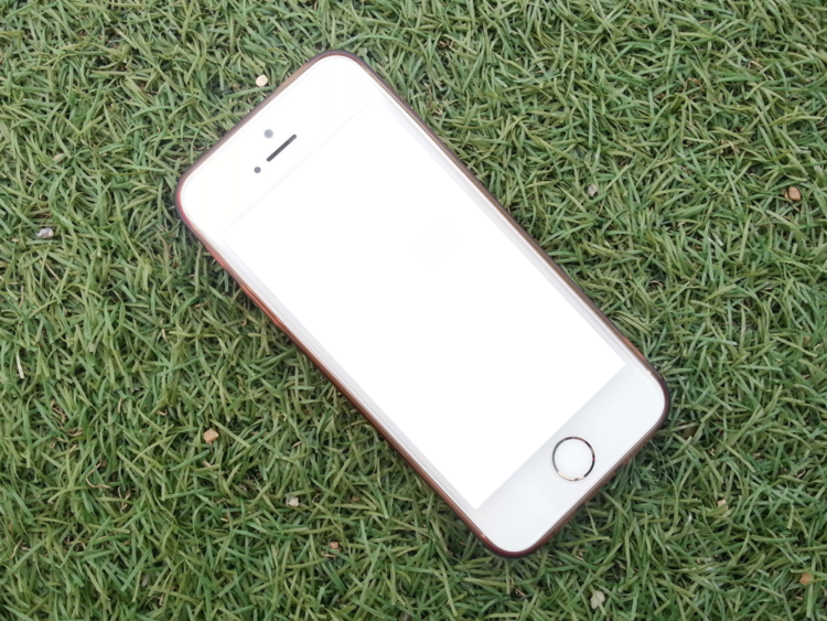 Mobile Mockup: woozy mobile